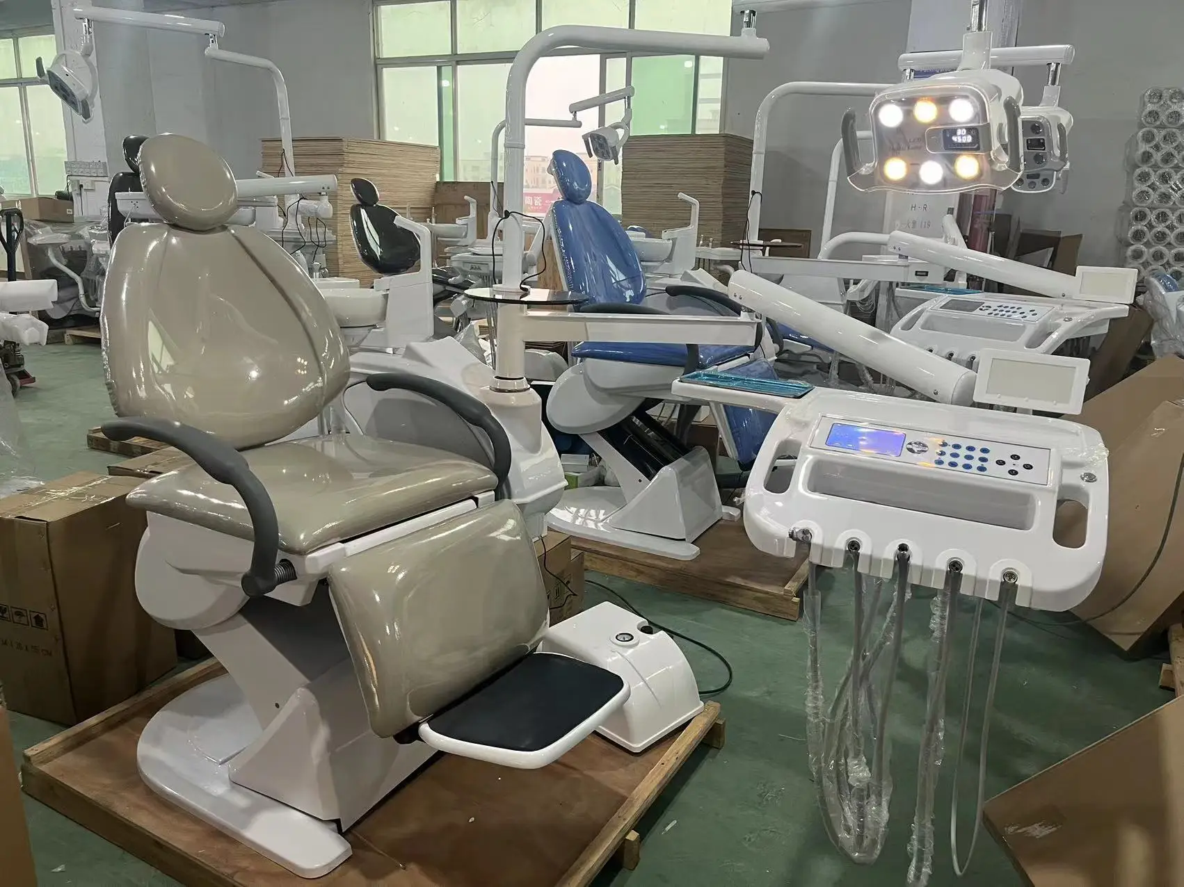 CE high quality dental chair three-fold chair comfortable beautiful cost-effective dental treatment chair luxury configuration 5