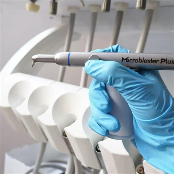 The Benefits of Air Abrasion for Restorative Dentistry