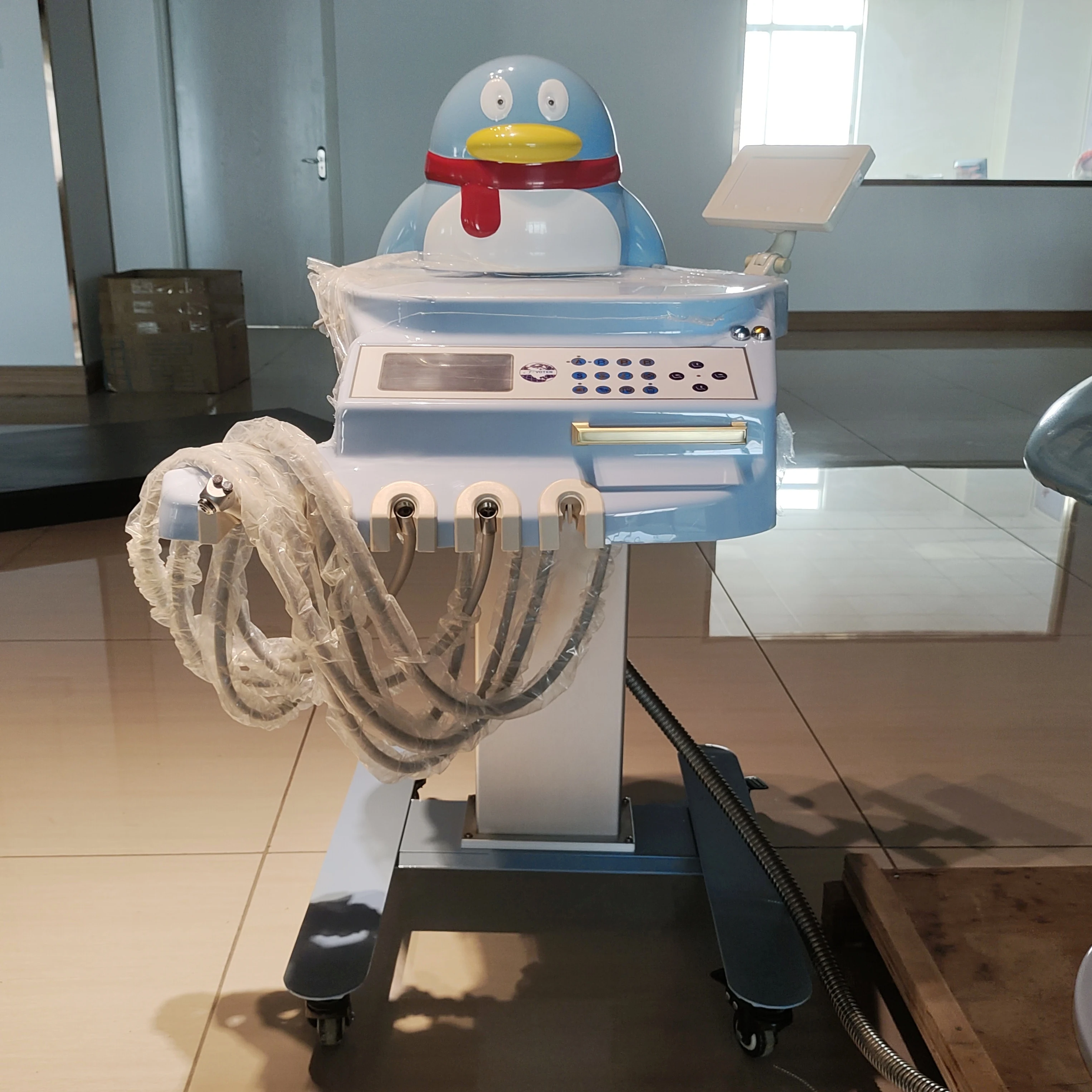 Children's Dental Chair Cute Luxury Mobile Tool Tray Bi-Color Lights Low Price 4
